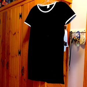 Medium black t-shirt dress